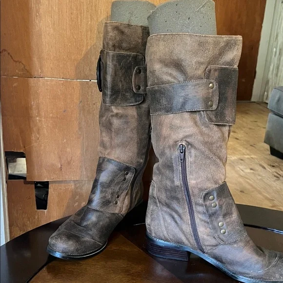 Two Lips Brown Steampunk Boots - Picture 3 of 9